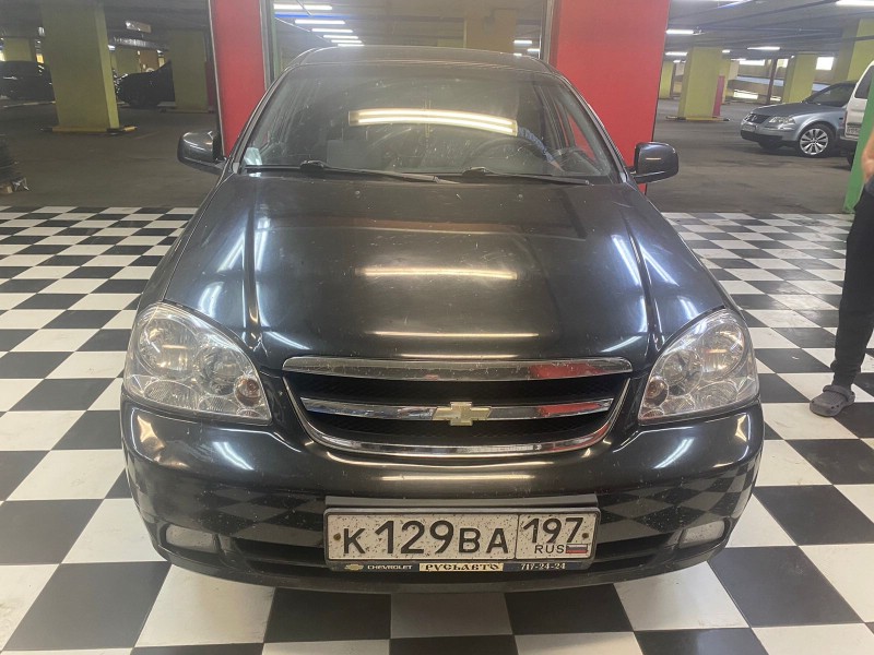 Замена лобового стекла Chevrolet Lacetti