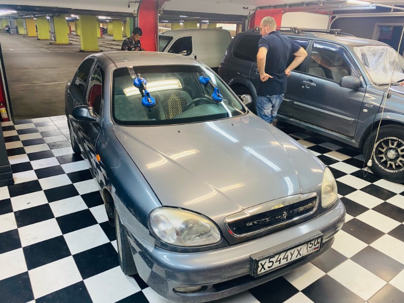 Замена лобового ветрового стекла Chevrolet Lanos