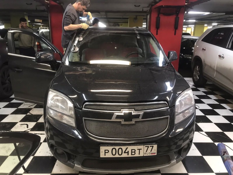 Замена лобового стекла Chevrolet Orlando