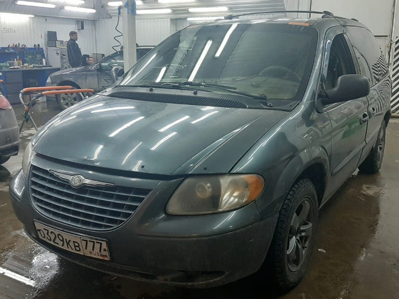 Замена лобового стекла Chrysler Grand Voyager