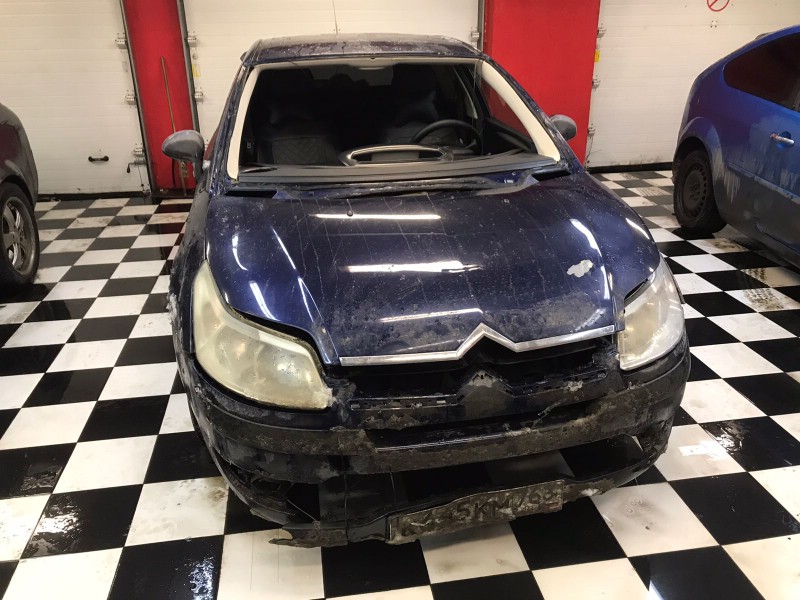Замена лобового стекла Citroen C4