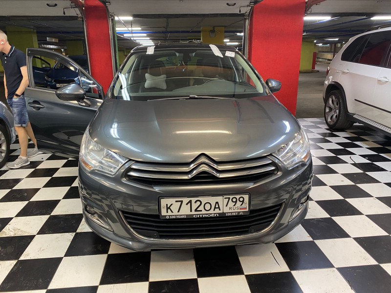Замена лобового стекла Citroen C4
