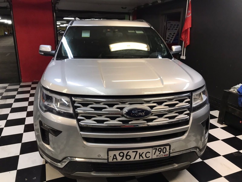 Замена лобового стекла Ford Explorer