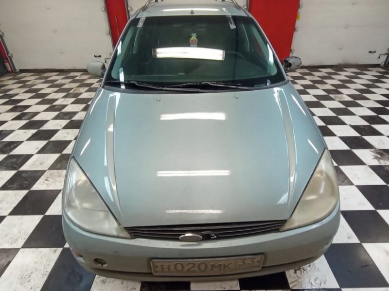Замена лобового стекла Ford Focus 1