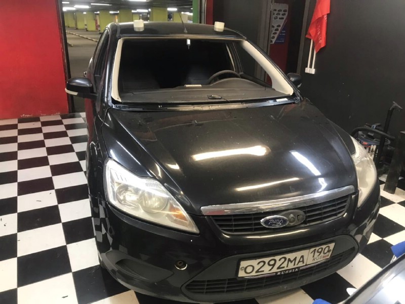 Замена лобового стекла Ford Focus 2