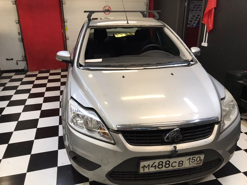 Замена лобового стекла Ford Focus 2