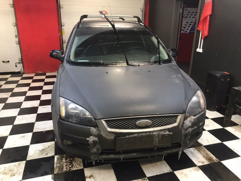 Замена лобового стекла Ford Focus 2