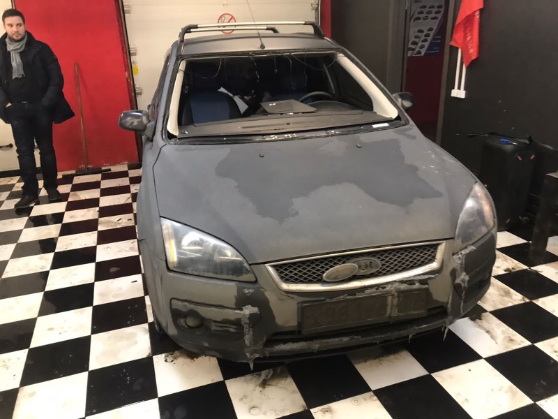 Замена лобового стекла Ford Focus 2