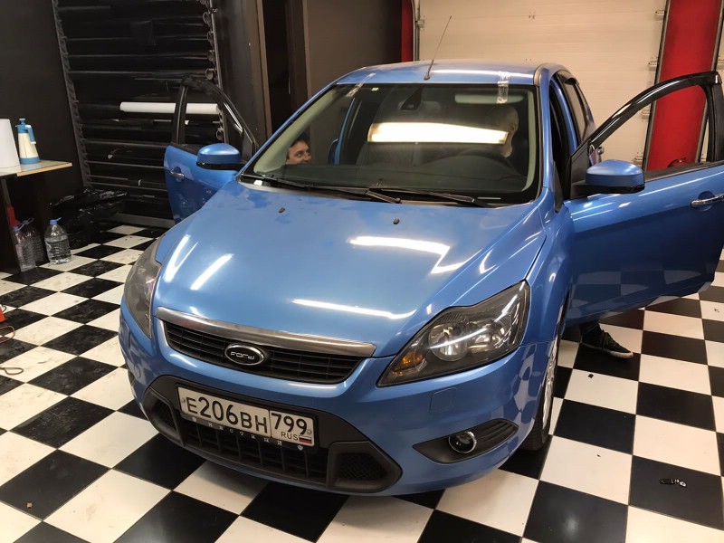 Замена лобового стекла Ford Focus 2