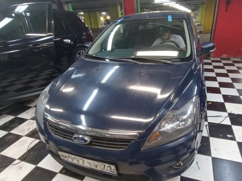 Замена лобового стекла Ford Focus 2