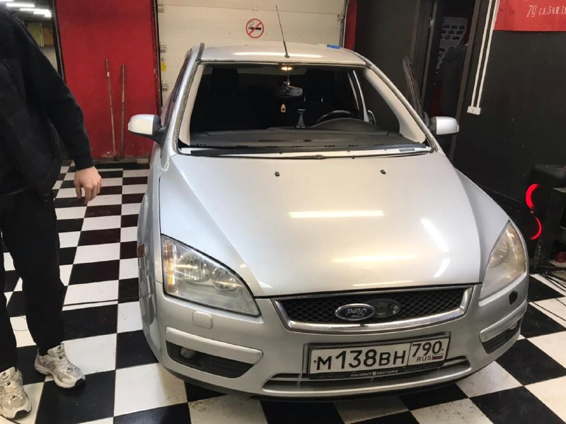 Замена лобового стекла Ford Focus 2
