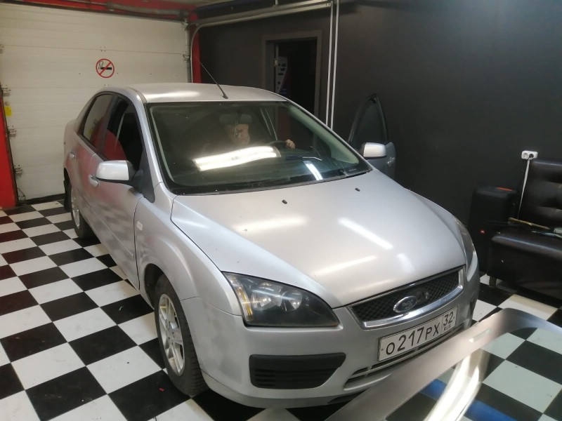Замена лобового стекла Ford Focus 2