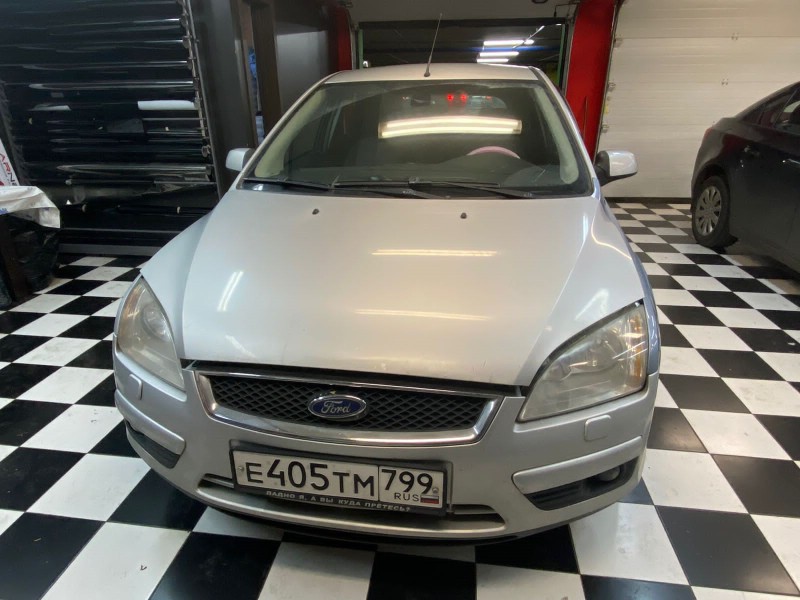 Замена лобового стекла Ford Focus 2