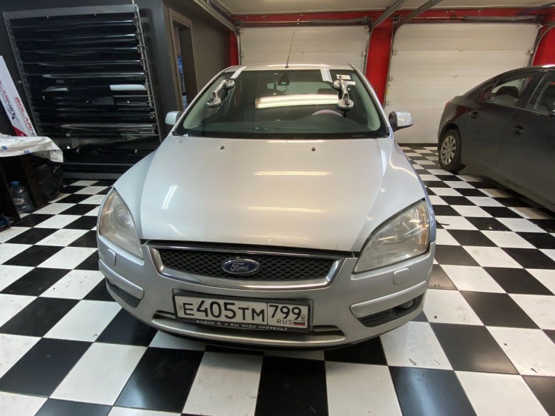 Замена лобового стекла Ford Focus 2