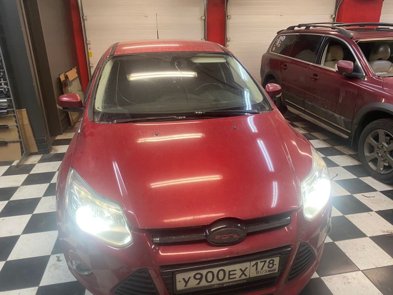 Замена лобового стекла Ford Focus