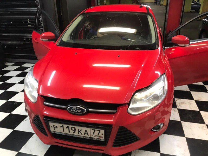 Замена лобового стекла Ford Focus 3