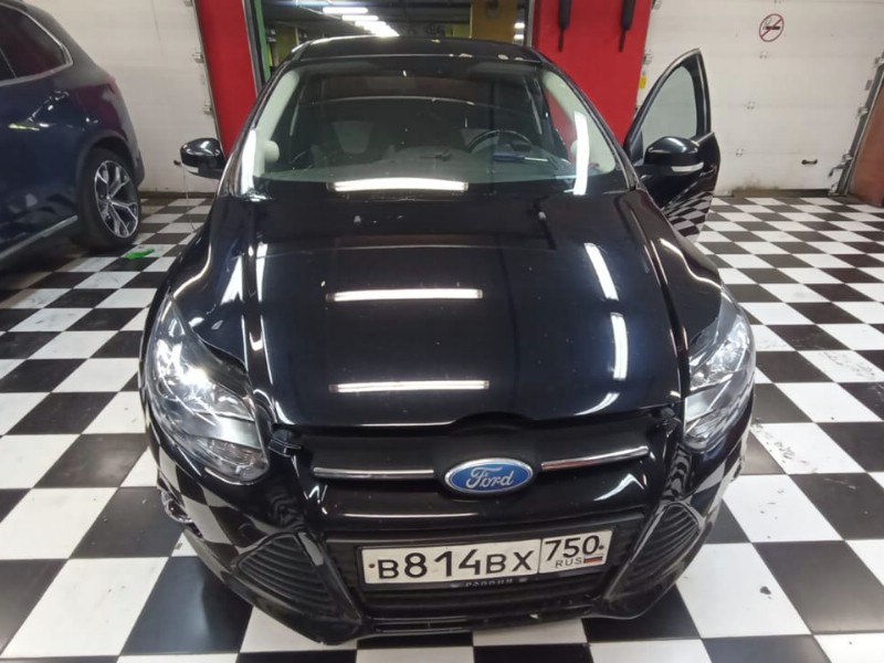 Замена лобового стекла Ford Focus 3