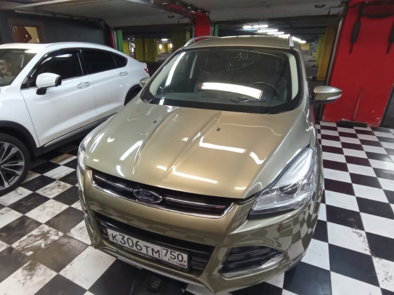 Замена лобового стекла Ford Kuga