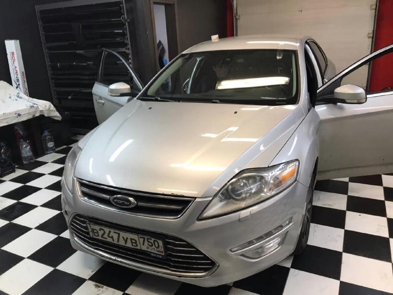 Замена лобового стекла Ford Mondeo