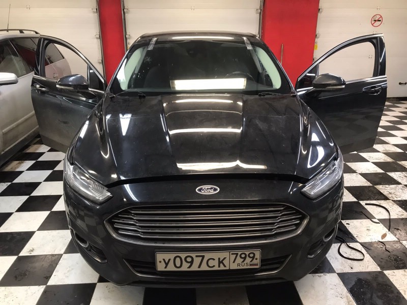Замена лобового стекла Ford Mondeo