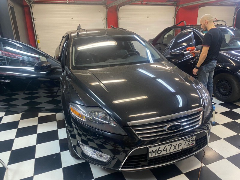 Замена лобового стекла Ford Mondeo