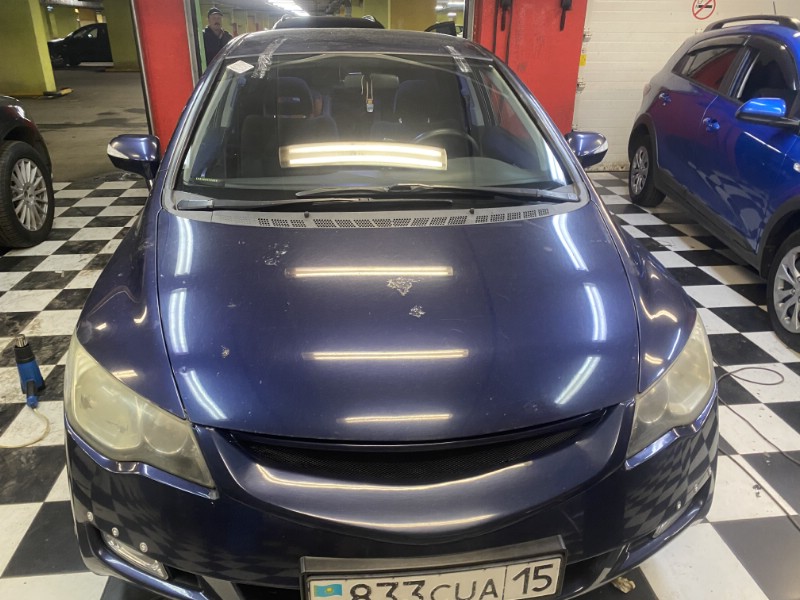 Замена лобоовго стекла Honda Civic