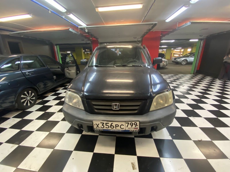 Замена лобового стекла Honda CR-V