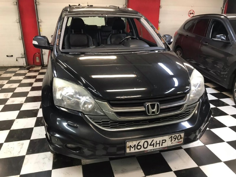 Замена лобового стекла Honda CR-V