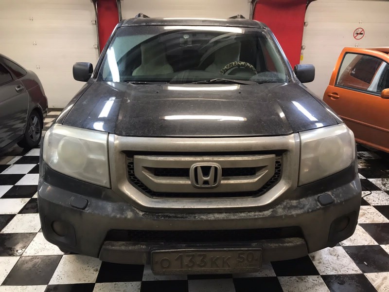 Замена лобового стекла Honda Pilot