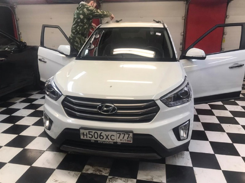 Замена лобового стекла Hyundai Creta