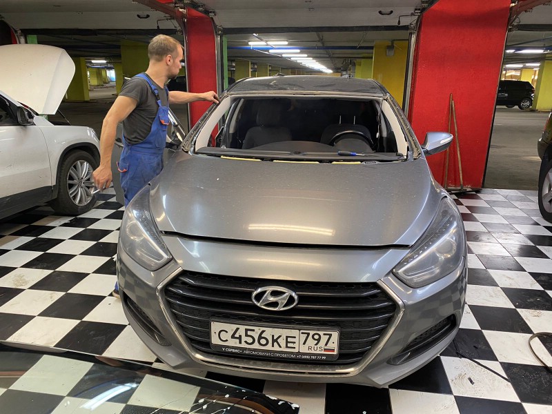 Замена лобового стекла Hyundai i40