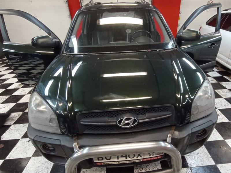 Замена лобового стекла Hyundai Santa Fe