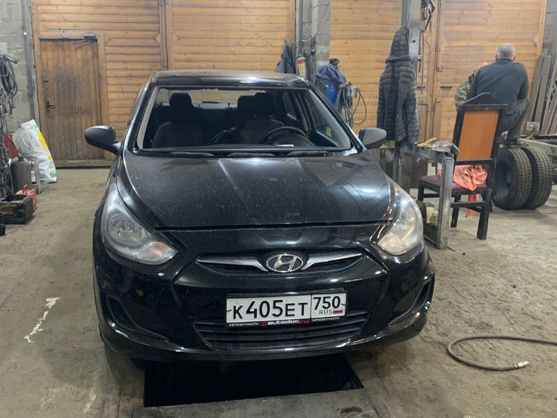 Замена лобового стекла Hyundai Solaris