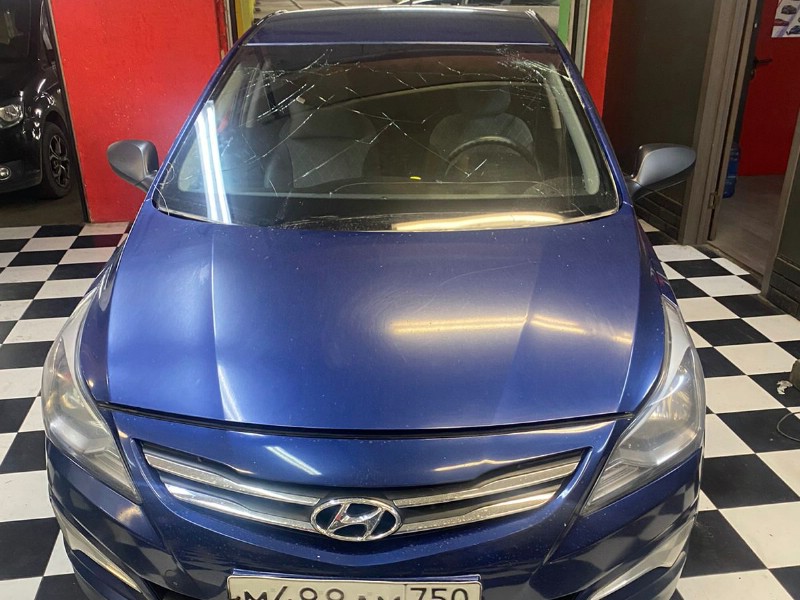 Замена лобового стекла Hyundai Solaris
