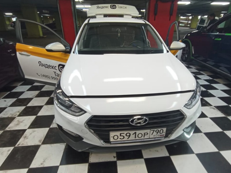 Замена лобового стекла Hyundai Solaris