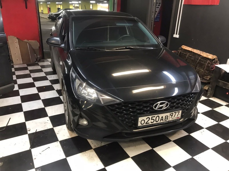 Замена лобового стекла Hyundai Solaris