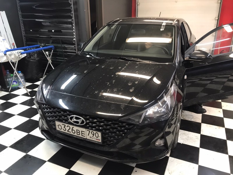 Замена лобового стекла Hyundai Solaris