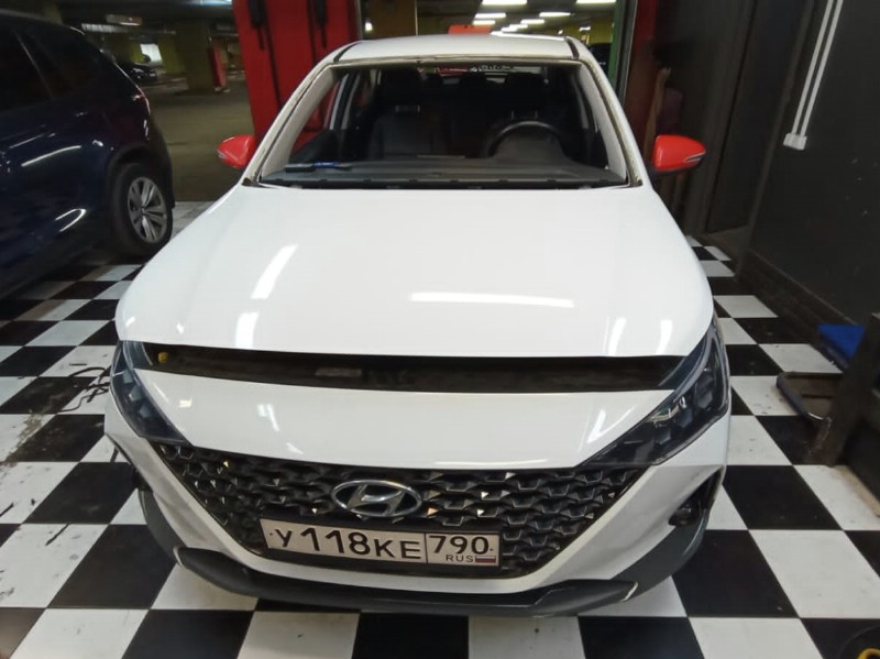 Замена лобового стекла Hyundai Solaris