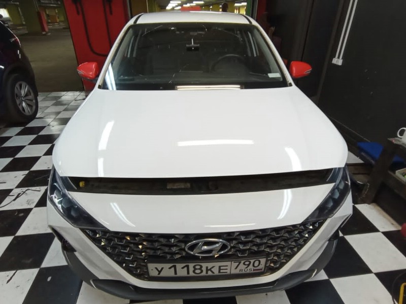 Замена лобового стекла Hyundai Solaris