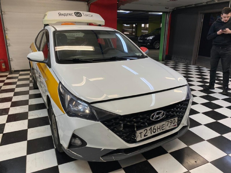 Замена лобового стекла Hyundai Solaris