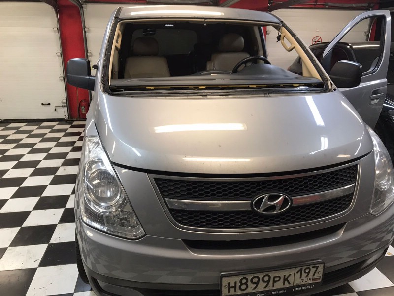 Замена лобового стекла Hyundai Starex