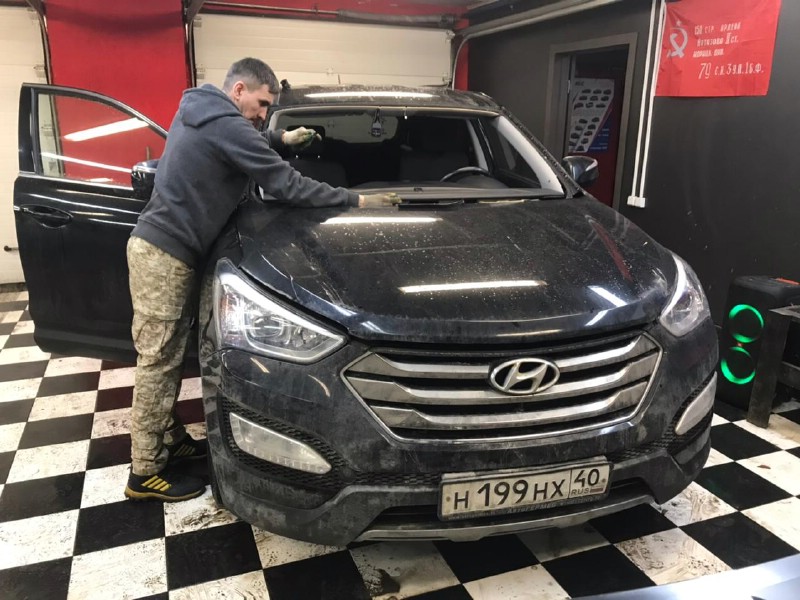 Замена лобового стекла Hyundai Tucson