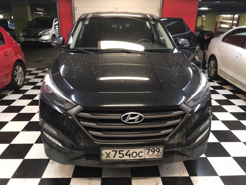 Замена лобового стекла Hyundai Tucson