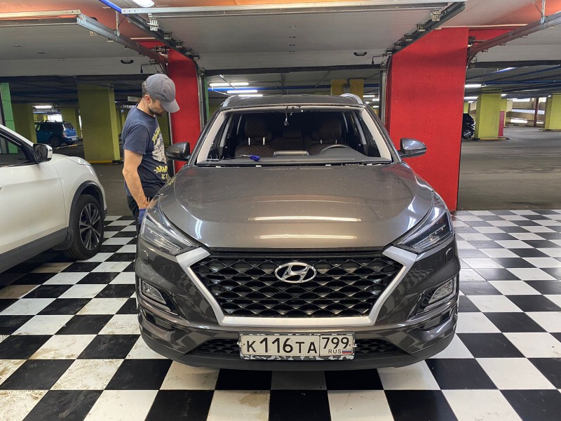 Замена лобового стекла Hyundai Tucson