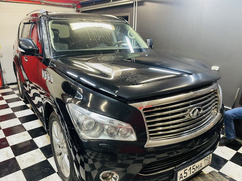 Замена лобового стекла Infiniti QX56