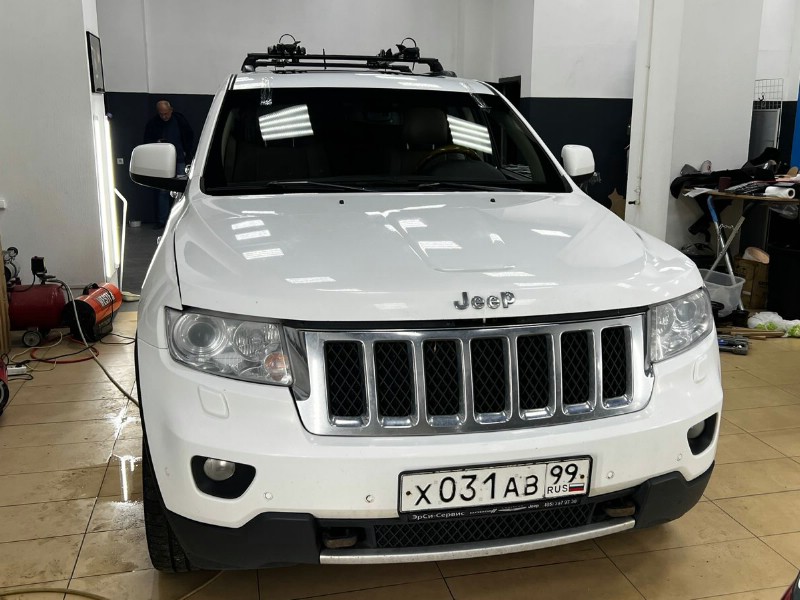 Замена лобового стекла Jeep Grand Cherokee