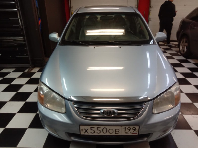 Замена лобоовго стекла Kia Cerato