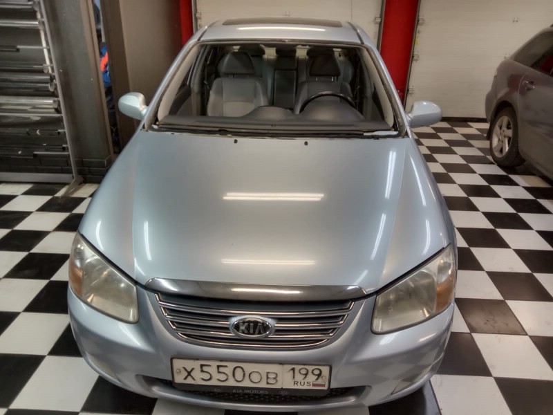 Замена лобоовго стекла Kia Cerato