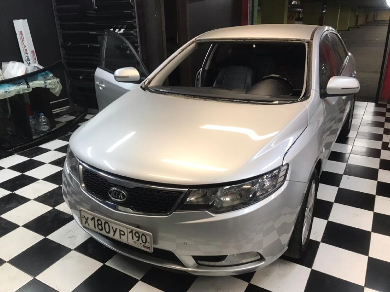 Замена лобового стекла Kia Cerato
