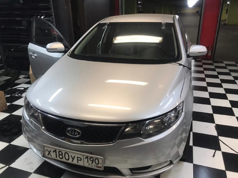 Замена лобового стекла Kia Cerato